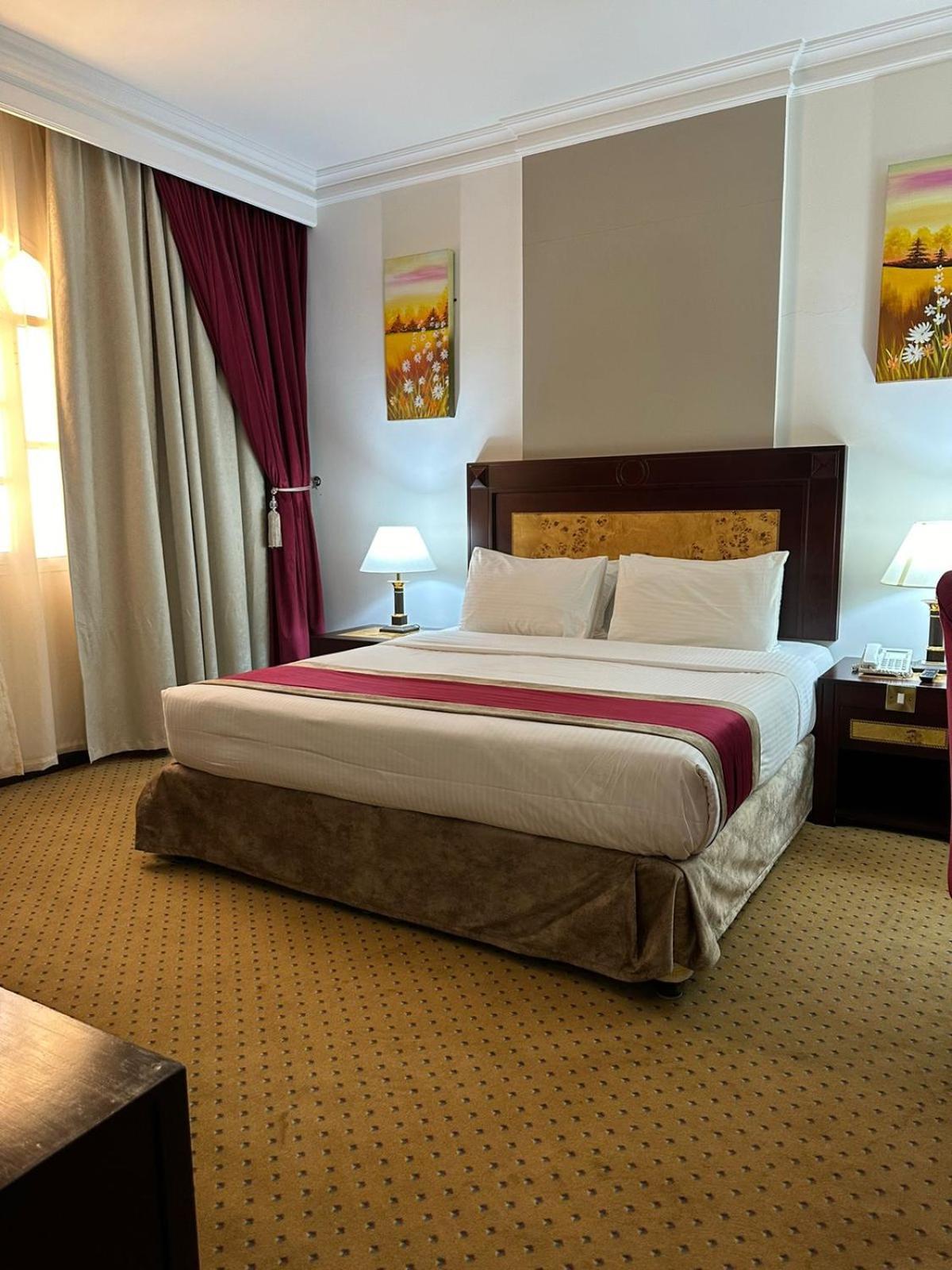 Caesar Hotel Mascate Esterno foto