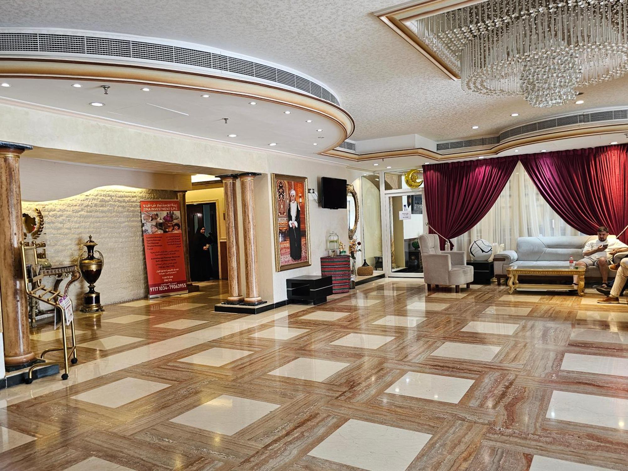 Caesar Hotel Mascate Esterno foto