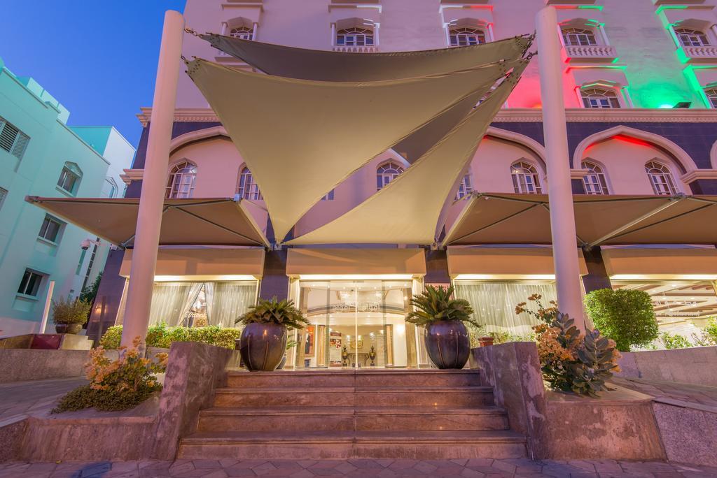 Caesar Hotel Mascate Esterno foto